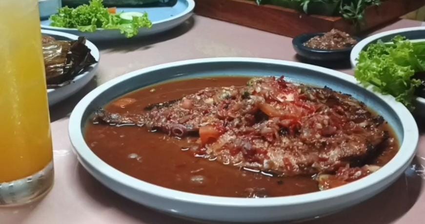 Pisro Kuliner Khas Lampung Pepadun Kini Tersedia di Gardenia Resto TMII Kota Metro