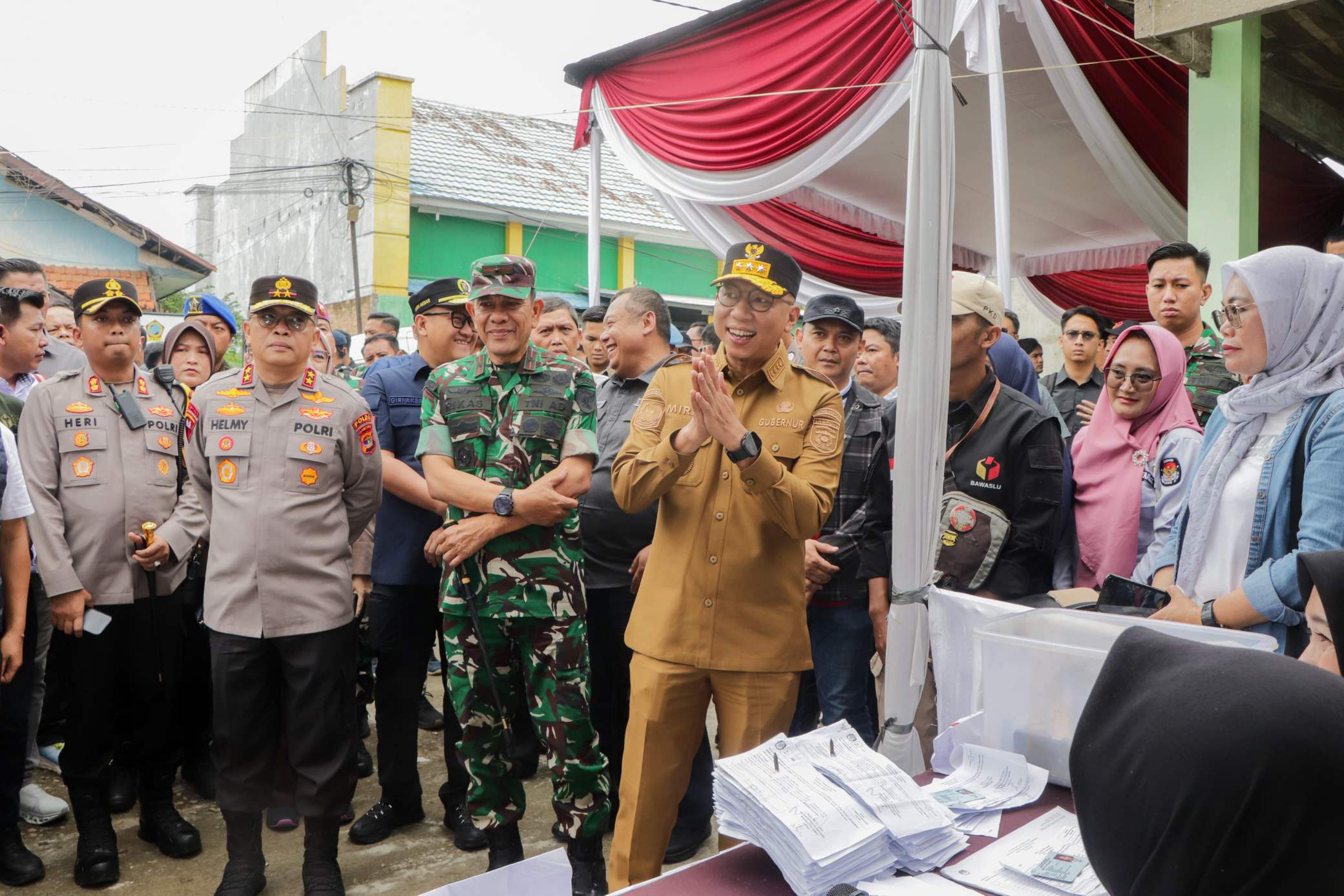 Gubernur Lampung Bersama Forkopimda Monitoring PSU Pesawaran di Sejumlah TPS