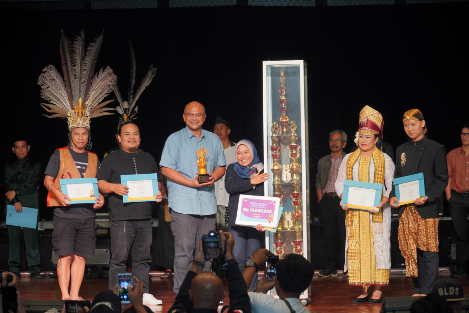 Ibu Pj. Bupati Tulang Bawang Hantarkan Provinsi Lampung Masuk 5 Besar Se-Indonesia Dalam Parade Lagu Daerah 