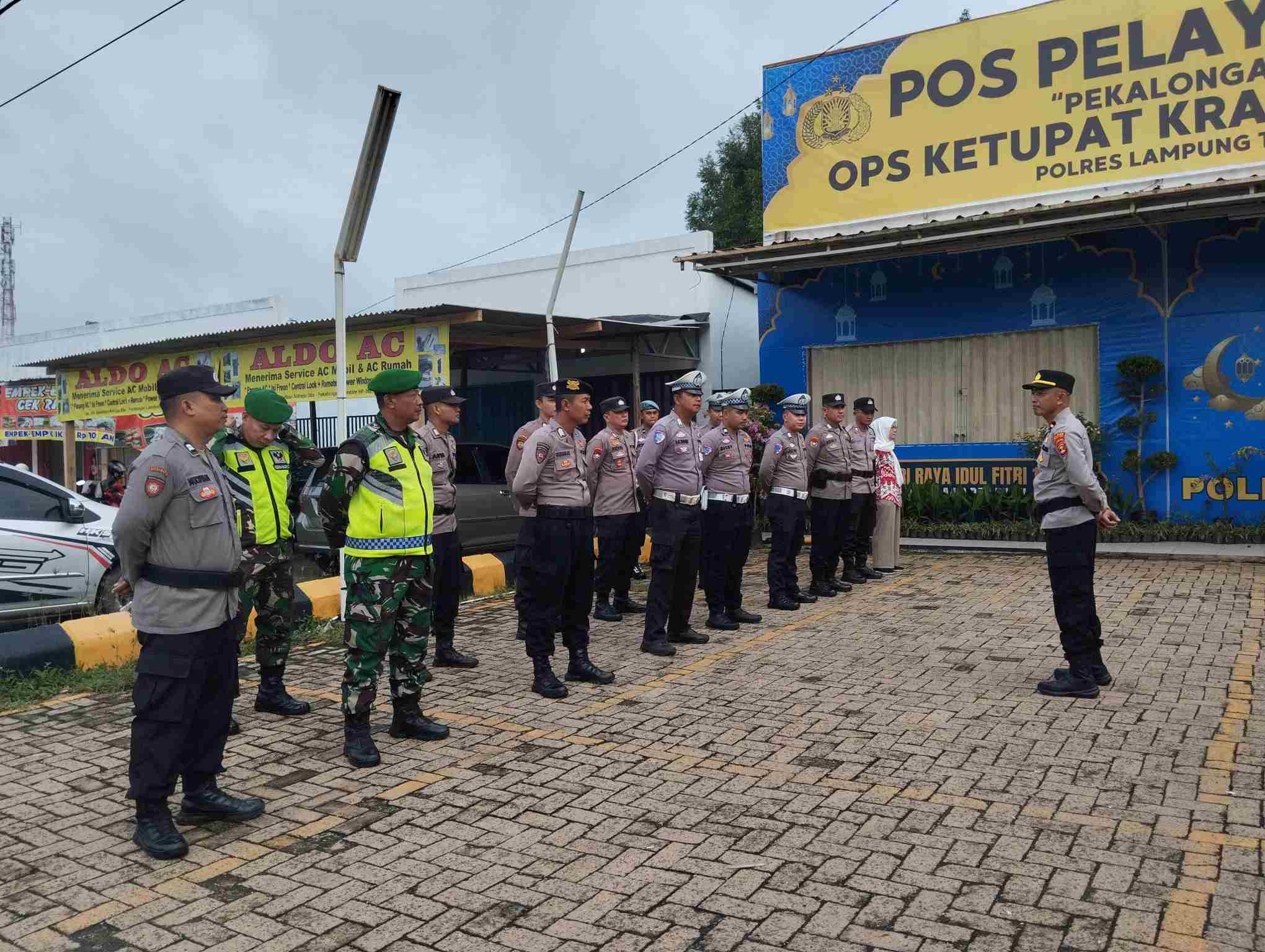 Jelang Idulfitri, Sinergi TNI–Polri Laksanakan Pos Pam dan Pos Yan