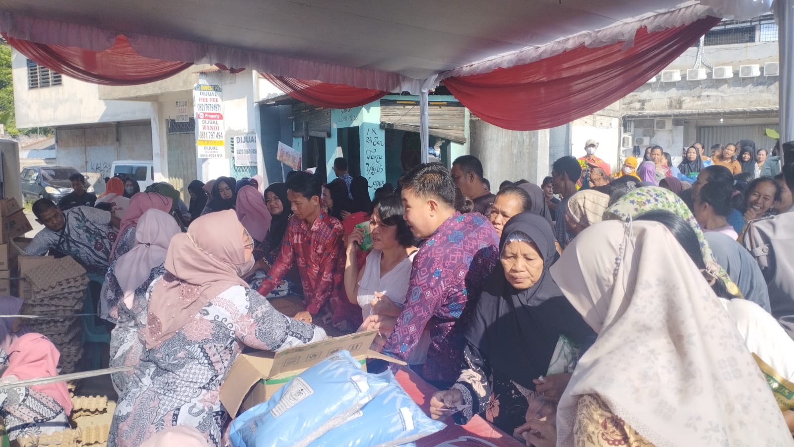 Warga Antusias Berbelanja di Pasar Murah Pemkot Bandar Lampung, Ini Lokasinya