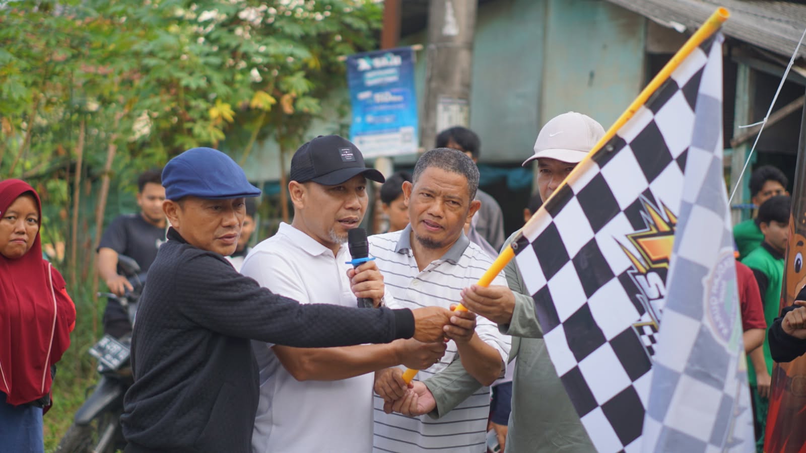Prof. Warsito Lepas Semadap Blaze Fun Walk 2026 Darul Fattah