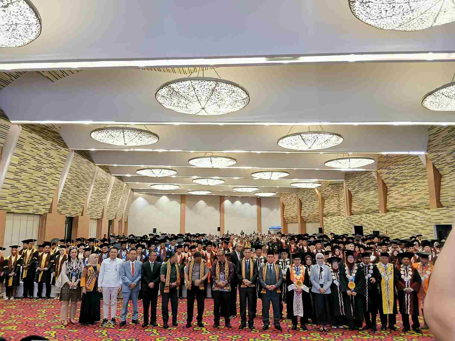 Universitas Saburai Wisuda 349 Lulusan, Rektor Tekankan Integritas dan Karya Nyata