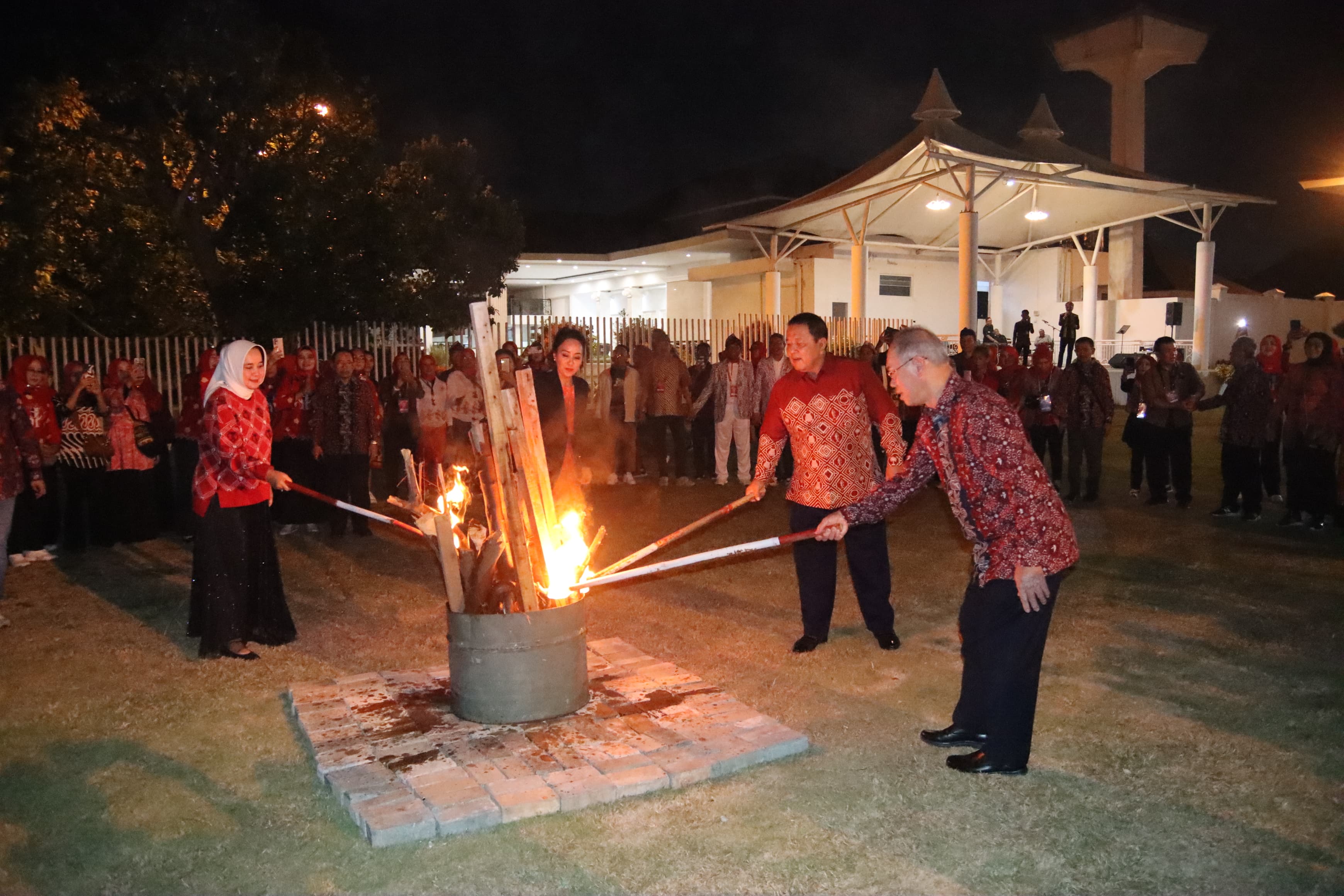 Keakraban Gubernur Lampung Saat Hadiri Penutupuan Jambore Nasional VII Yayasan Jantung Indonesia