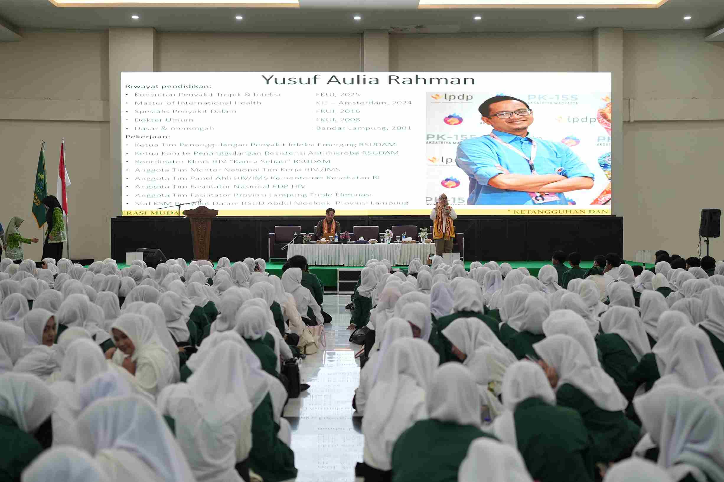 FTK UIN Raden Intan Lampung Dorong Generasi Emas Sehat Mental dan Fisik Lewat Studium Generale