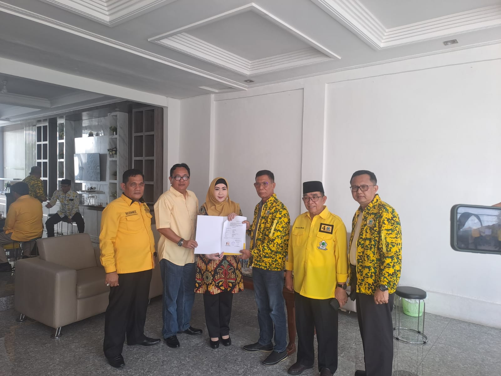 Resmi, Partai Golkar Usung Dewi Handajani-Ammar Siradjuddin di Pilkada Tanggamus 