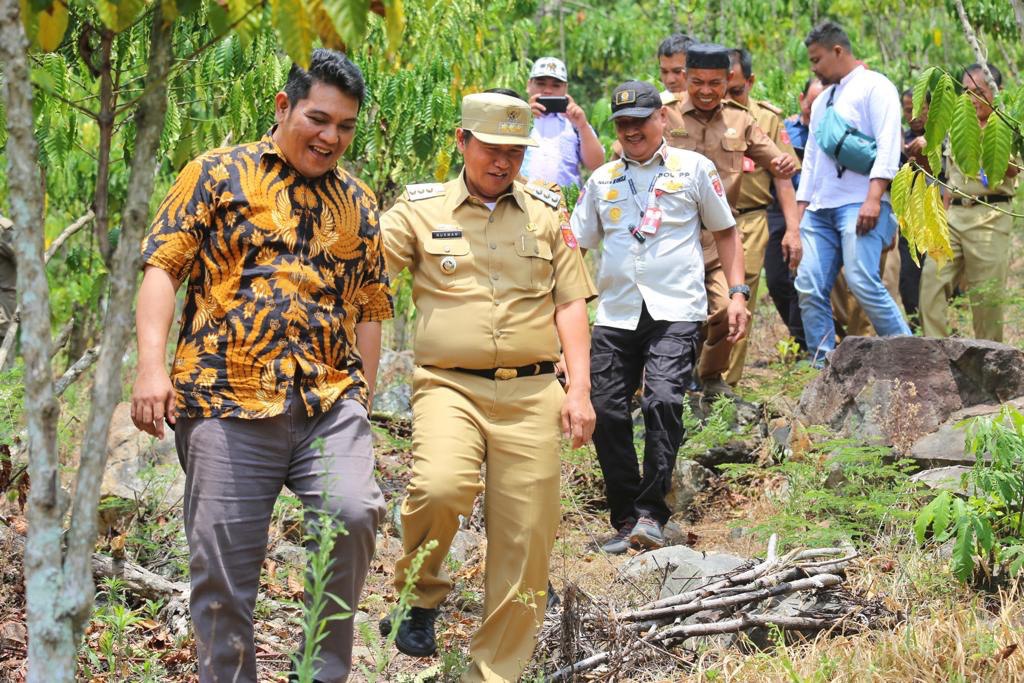 Kementerian Perdagangan Tinjau Lahan Pembangunan Pasar Tematik Wisata Lumbok Seminung