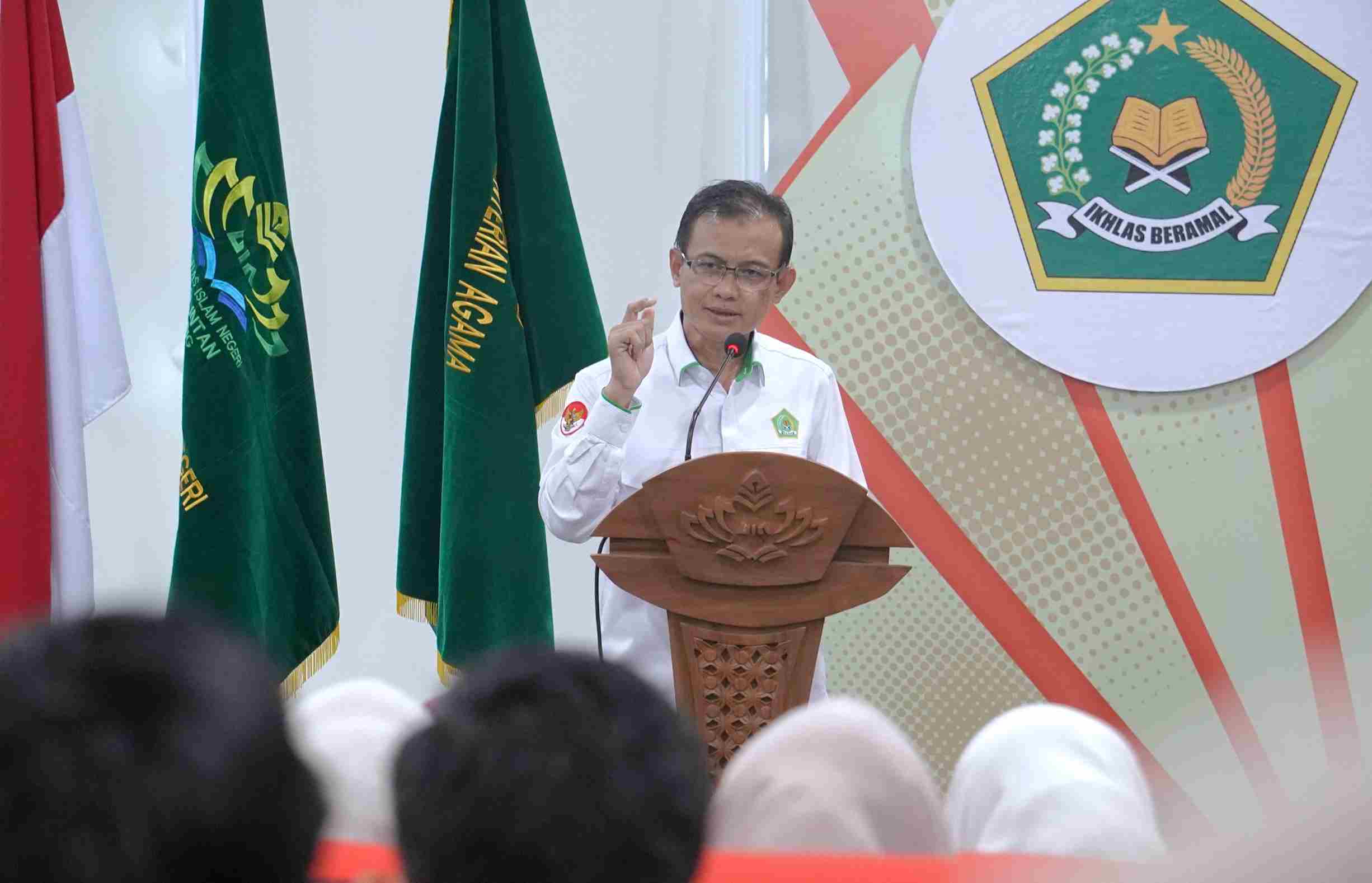 Wakil Rektor III UIN RIL Ingatkan Mahasiswa Internalisasi Motto Kampus Insan Ber-ISI