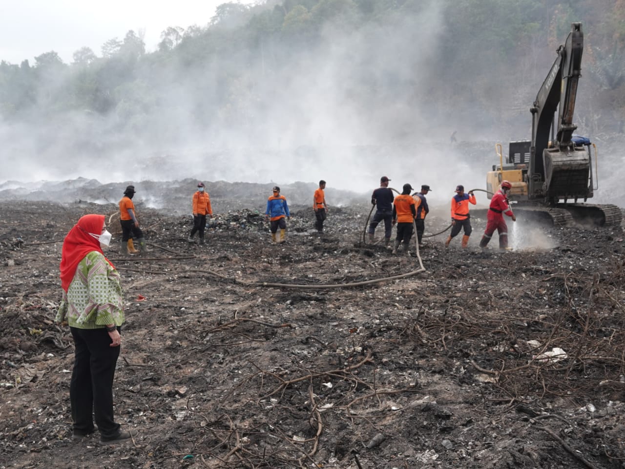 Walikota Eva Instruksikan Petugas Piket 24 Jam di TPA Bakung