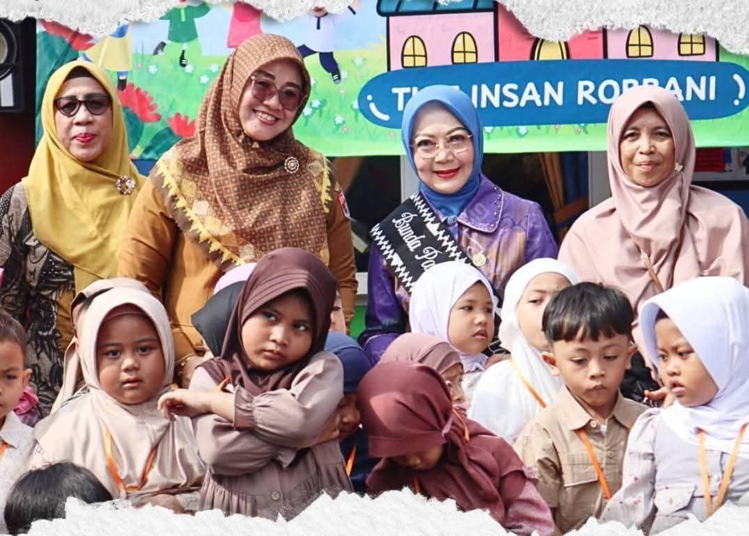 Tahun Ajaran Baru, Bunda PAUD Lampura Kunjungi 2 TK