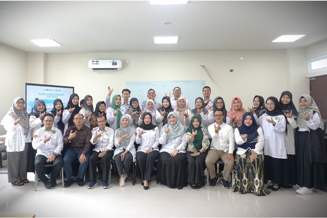 Siapkan Dosen Bilingual, Fakultas Saintek Gelar EMI Training