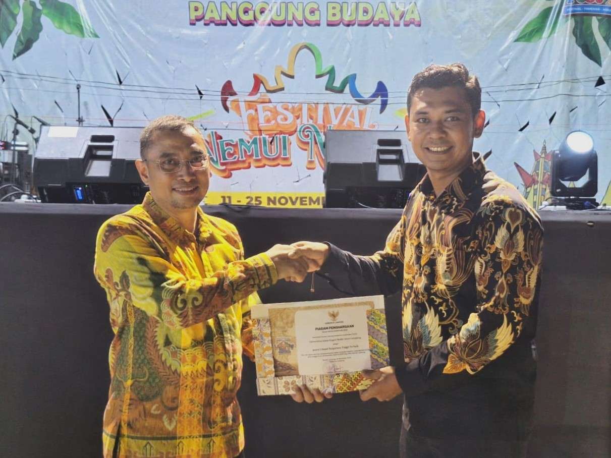 UIN Raden Intan Lampung Raih Juara 1 Stand Perguruan Tinggi Terbaik di Lampung Fest 2025