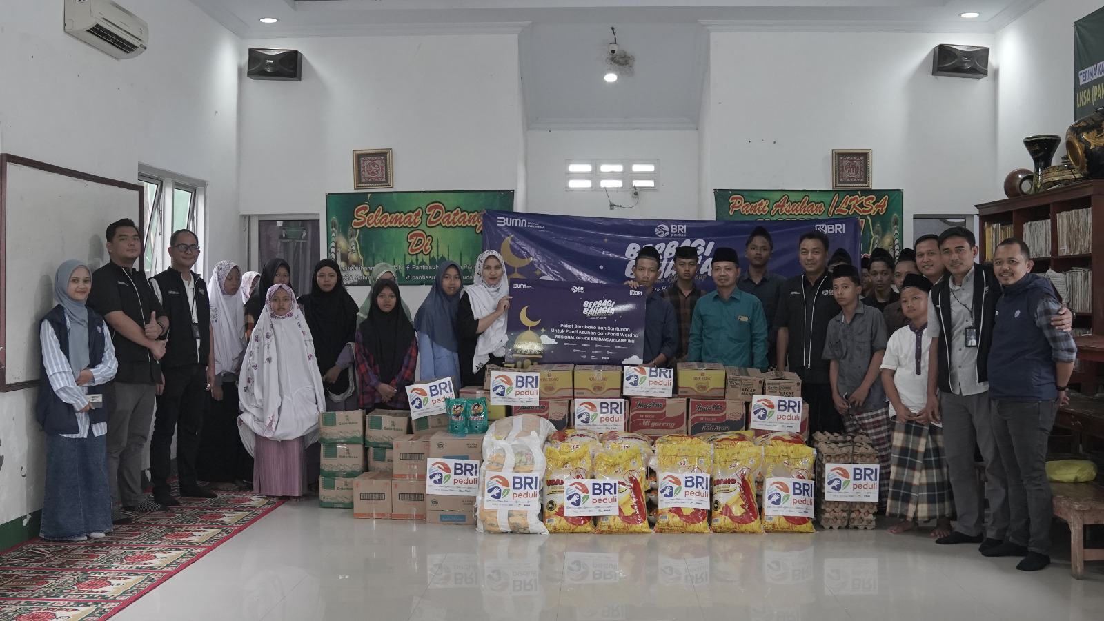 BRI Regional Office Bandar Lampung Berbagi Sembako Kepada Panti Asuhan dan Panti Werdha di Momen Ramadhan 1446