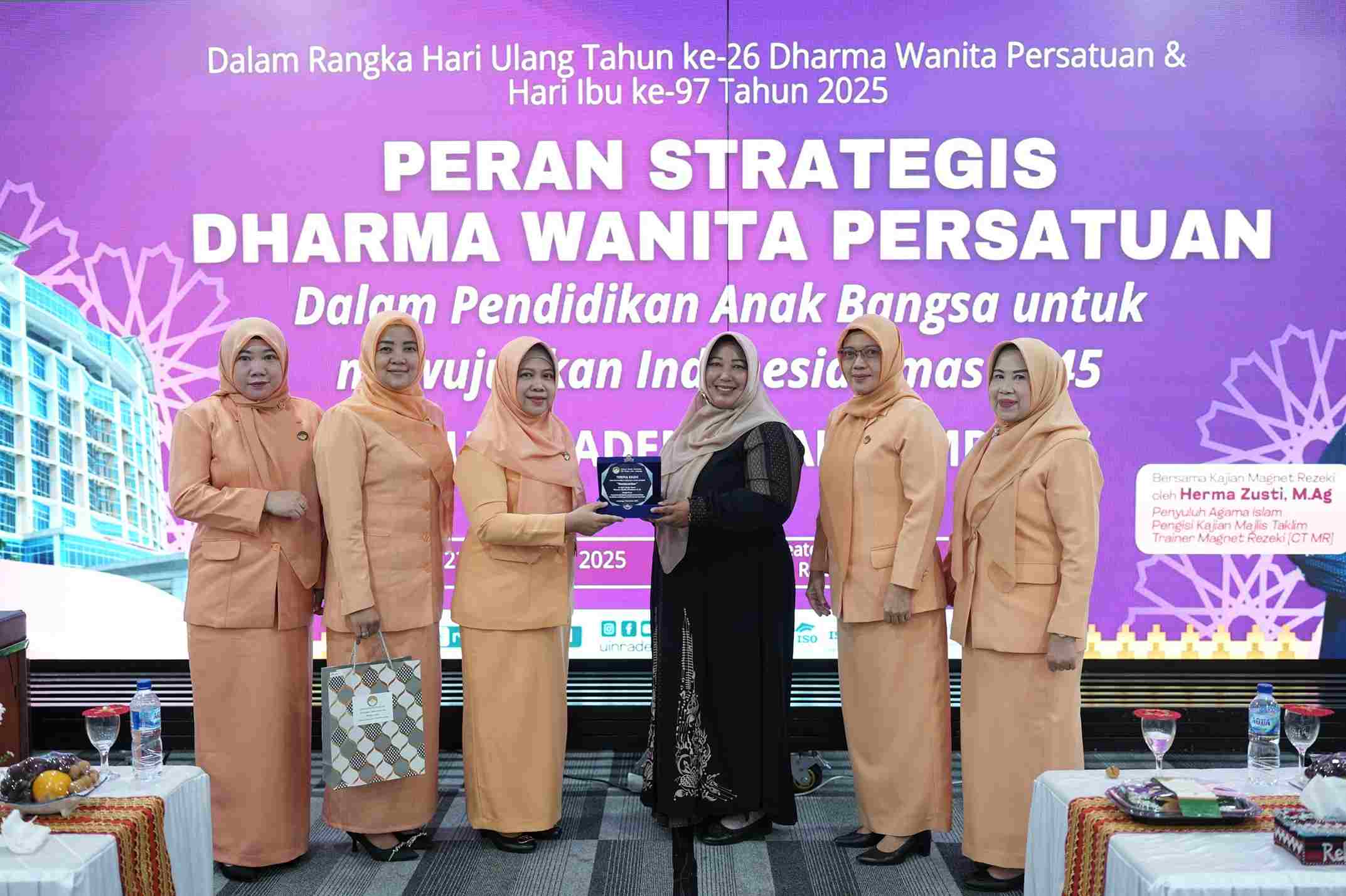 Peringati HUT ke-26 dan Hari Ibu ke-97, DWP UIN RIL Gelar Seminar Peran Strategis Perempuan dan Kajian
