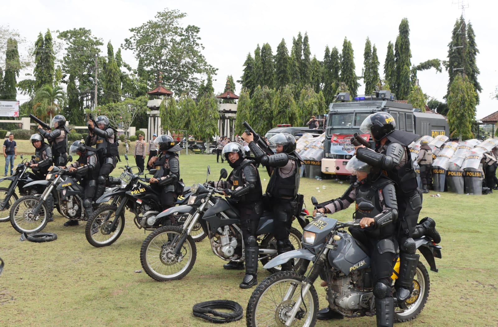 Antisipasi Aksi Unjuk Rasa, Polres Lampura Gelar Simulasi Sispamkota