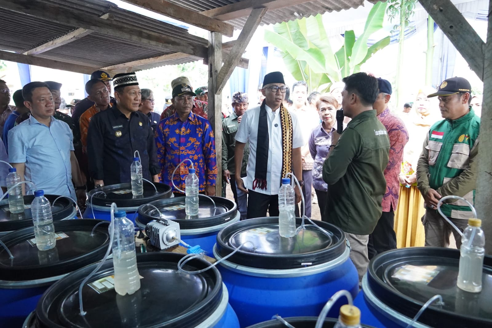 Tinjau Pembuatan Pupuk Organik Cair,Gubernur Lampung Dorong Kemandirian Petani