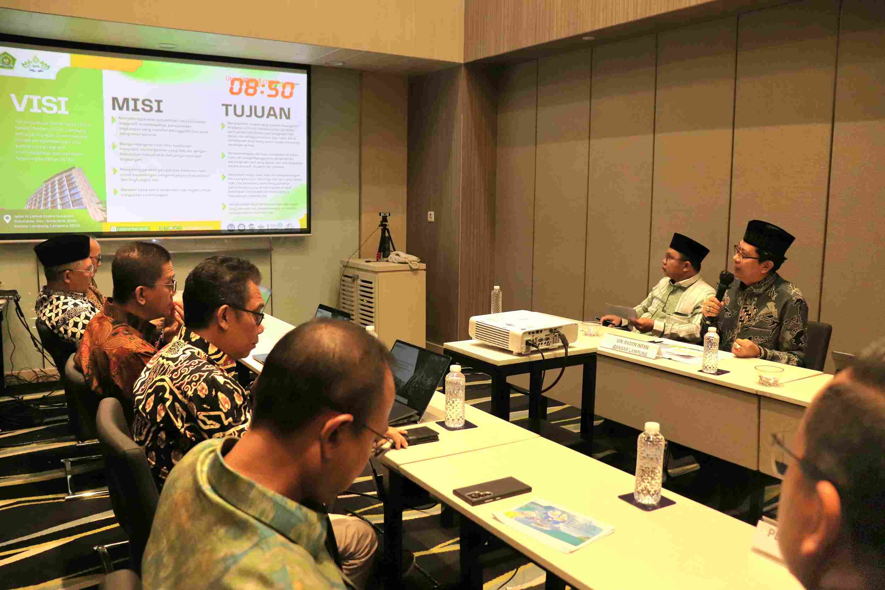 Komitmen Jadi Badan Publik Informatif, Rektor UIN RIL Presentasikan Uji Publik Keterbukaan Informasi