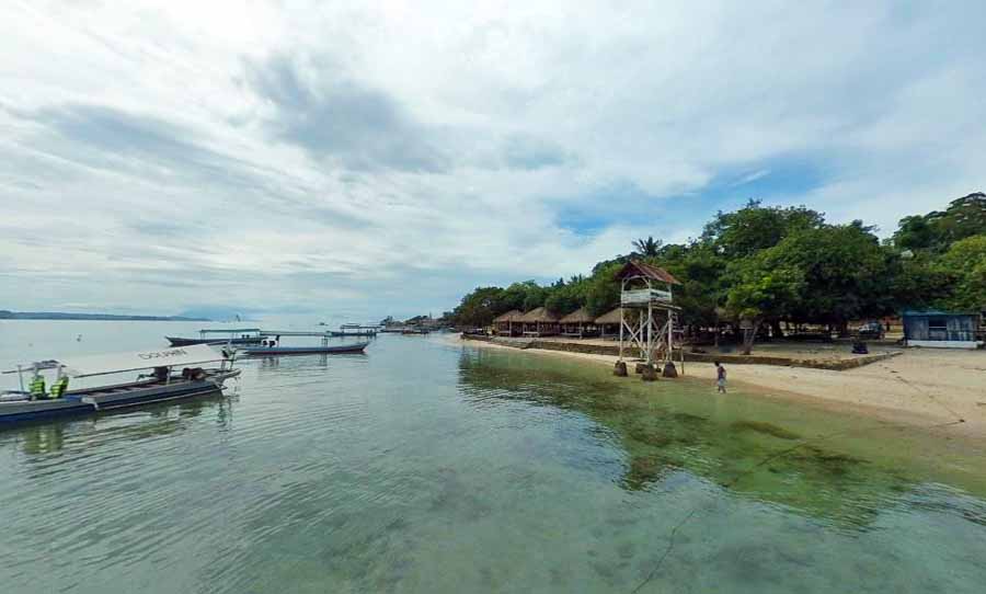 Wisatawan Asal Palembang  Mendominasi Objek Wisata Pantai Pesawaran