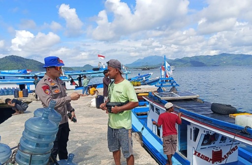 Sat Polairud Polres Pesawaran Gencarkan Sosialisasi Keselamatan Berlayar, Pastikan Perairan Aman dan Kondusif