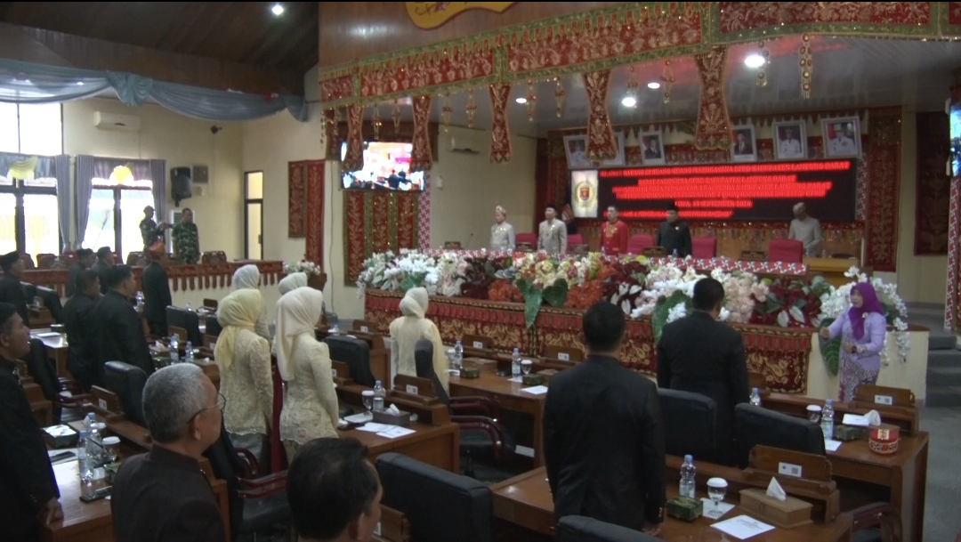 Bupati Parosil Sampaikan 3 Ranperda ke DPRD Lampung Barat