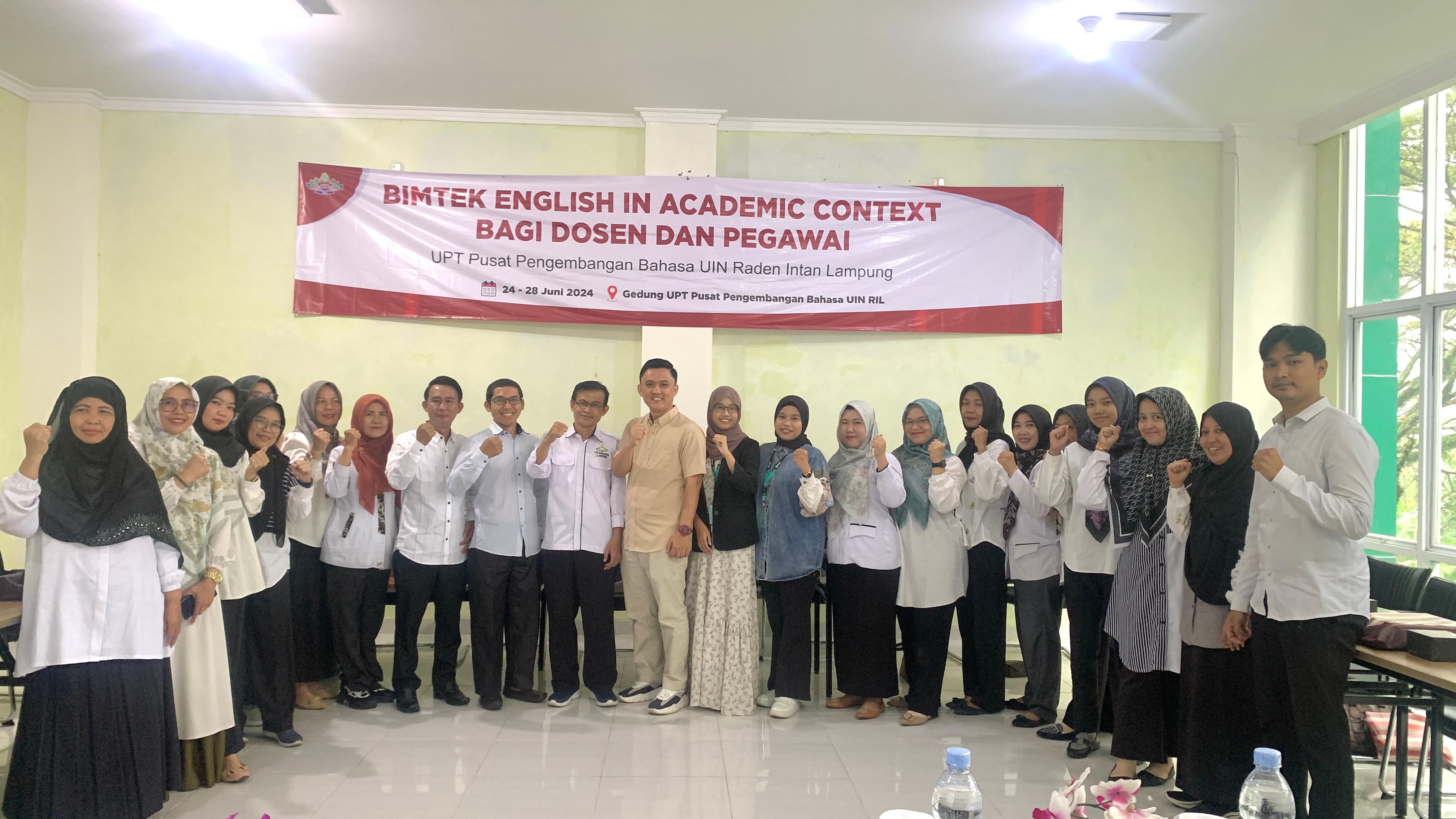 UPT Pusba UIN RIL Selenggarakan Bimtek English in Academic Context bagi Dosen dan Pegawai