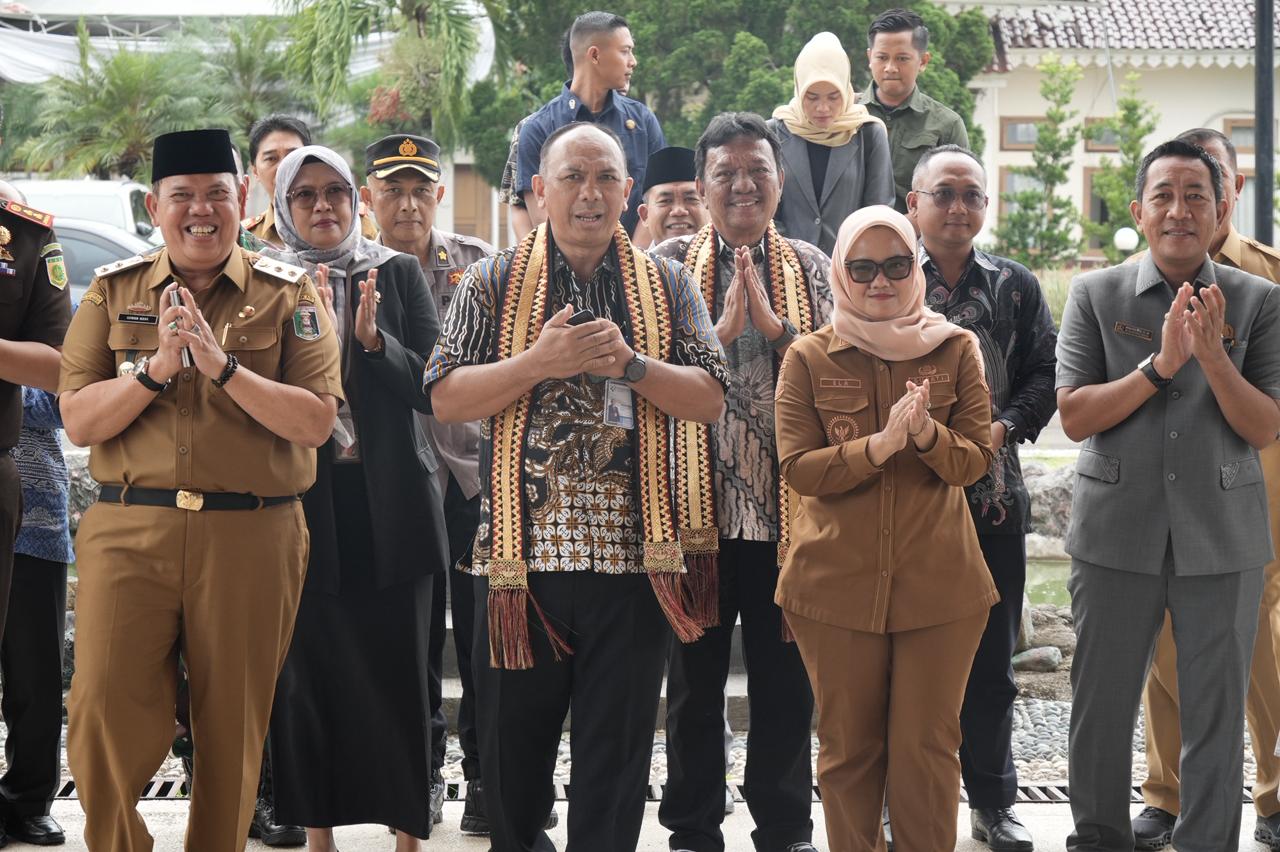Tingkatkan Kualitas Pelayanan Publik, Pemkab Lamtim Launching Layanan Call Center 112