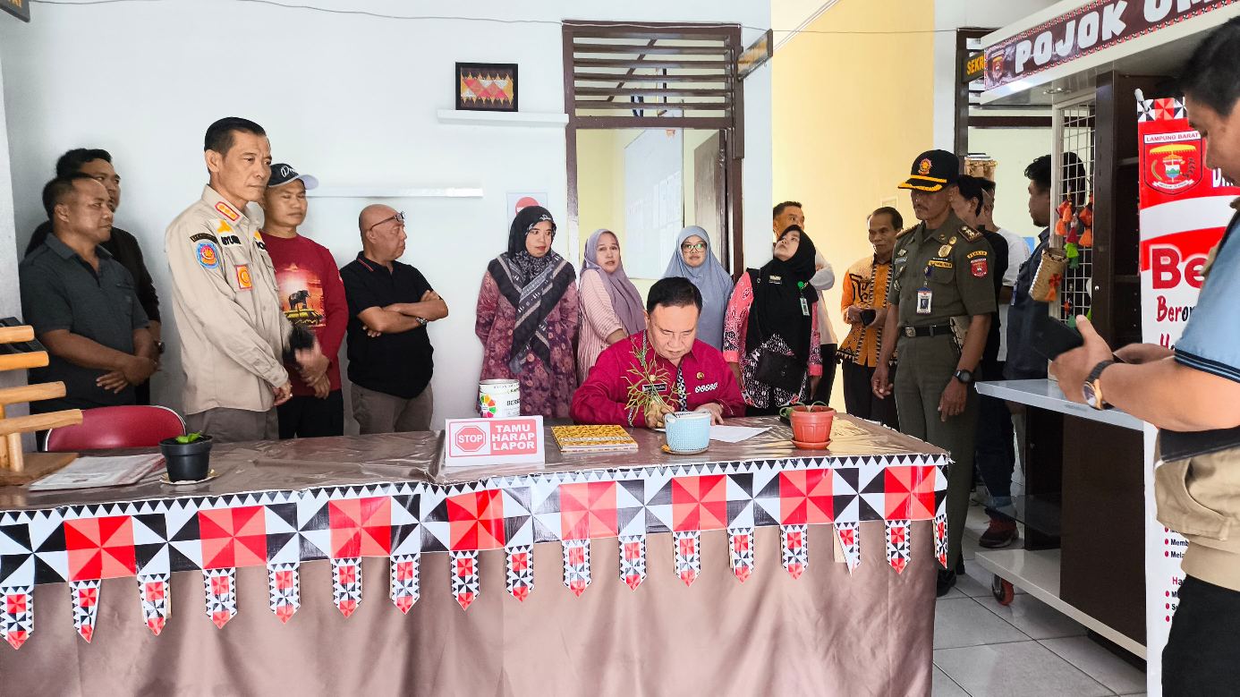 Tingkatkan Kedisiplinan ASN dan THLS di Pemkab Lambar, Wabup Mad Hasnurin Sidak di 10 OPD