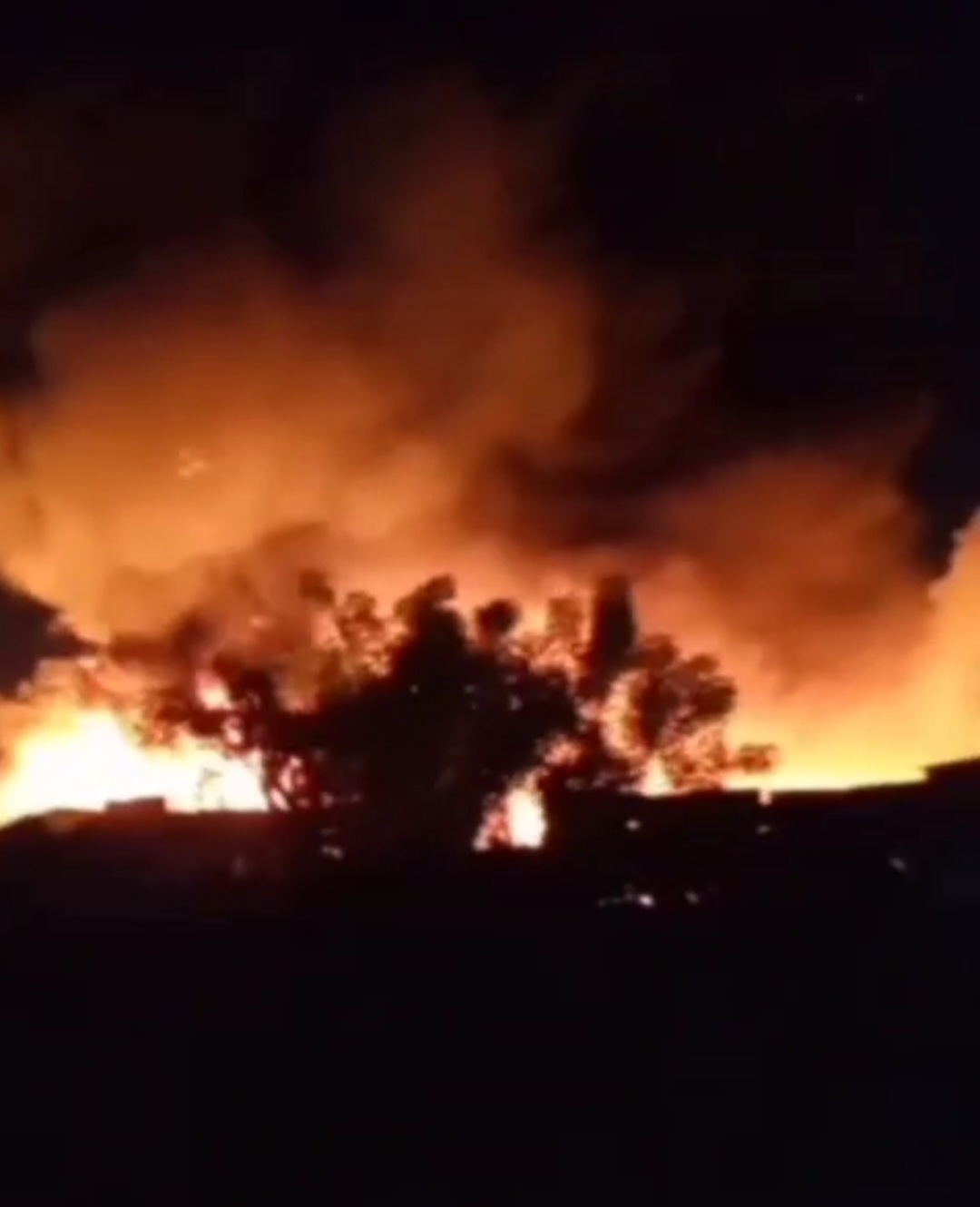 Lagi Diduga Gudang Pengolaan Minyak Mentah Di Lampung Kembali Terbakar Diduga Milik Oknum Insial SYD