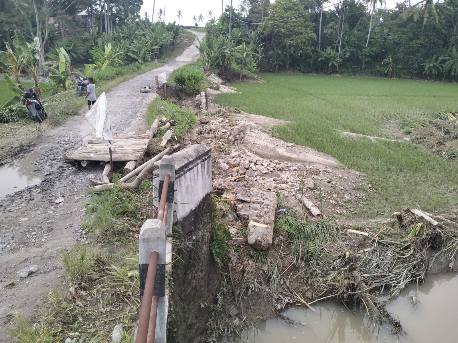 Akses Jalan di Kecamatan Sargi Diputus Banjir, Satu Orang Tewas