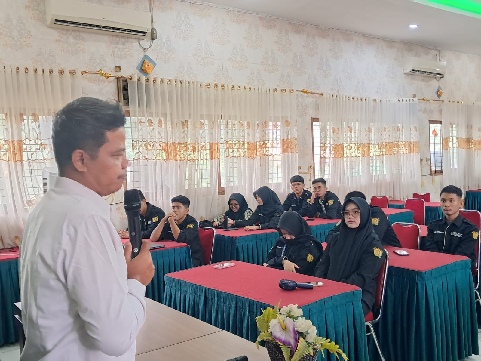 SPS Riau Gelar Kampanye Literasi Goes to School
