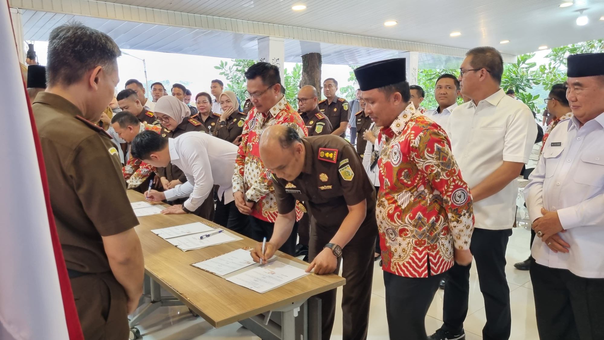 Parosil Mabsus Resmi Dilantik Sebagai Ketua DPC ABPEDNAS Lampung Barat