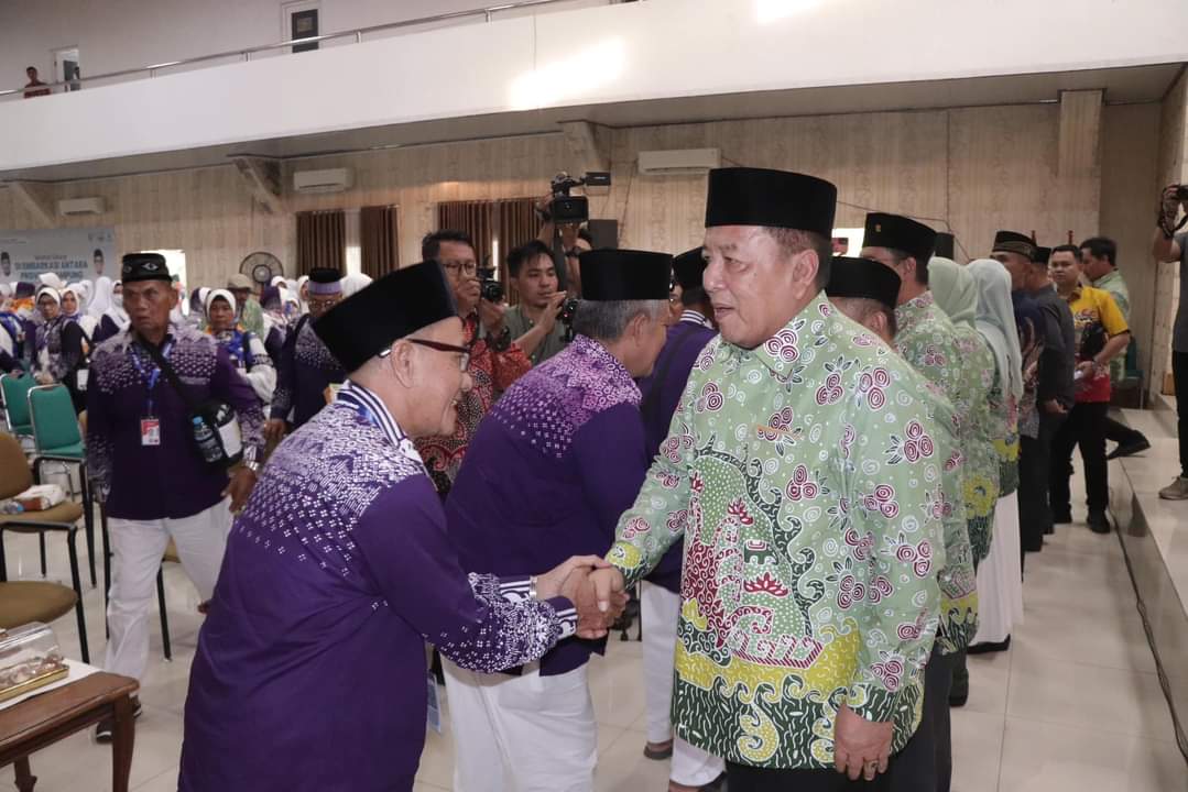 Gubernur Arinal Melepas Jamaah Calon Haji Provinsi Lampung Tahun 1445 H/2024 M