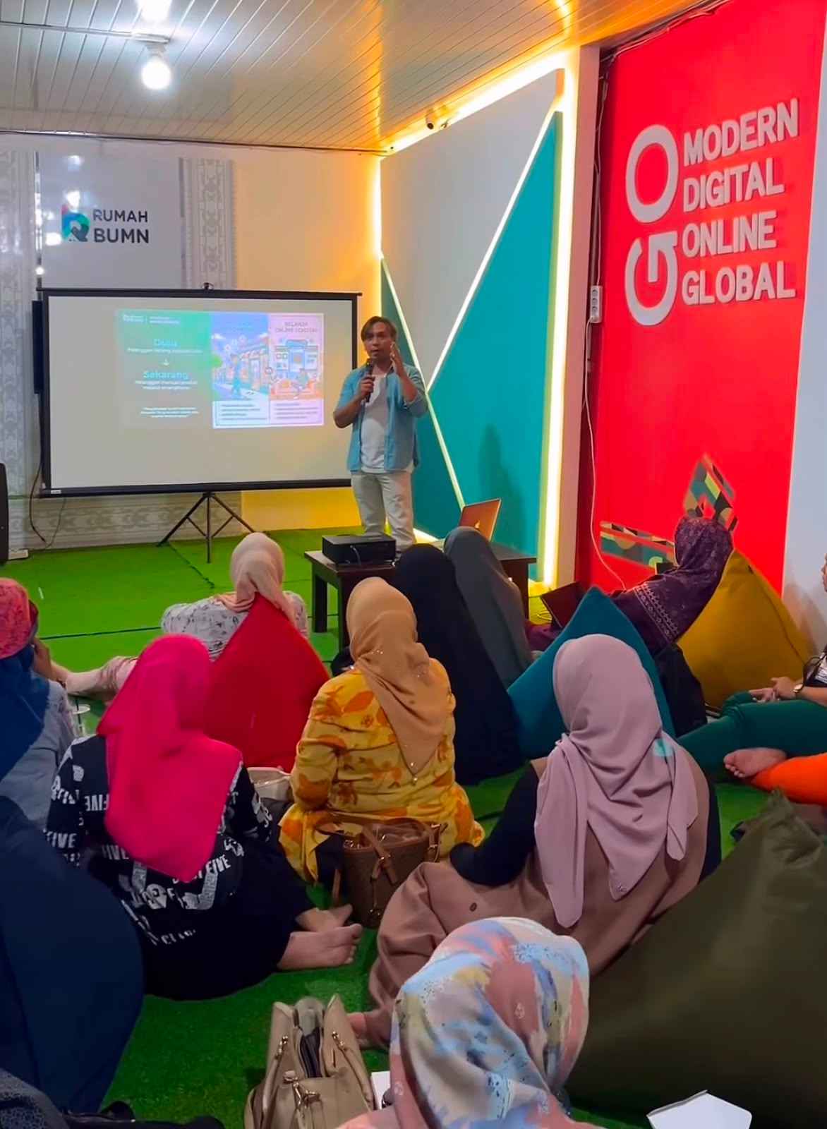 PLN Bersama Rumah BUMN Gelar Workshop UMKM Go Digital