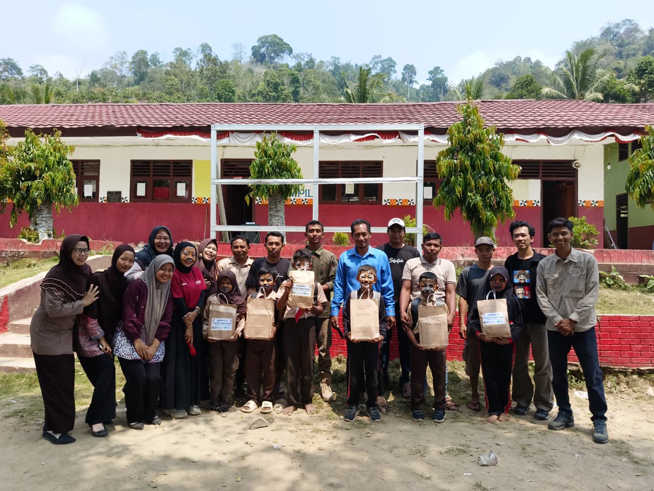Jembatan Kultural dan Ekologis dalam Edukasi Konservasi