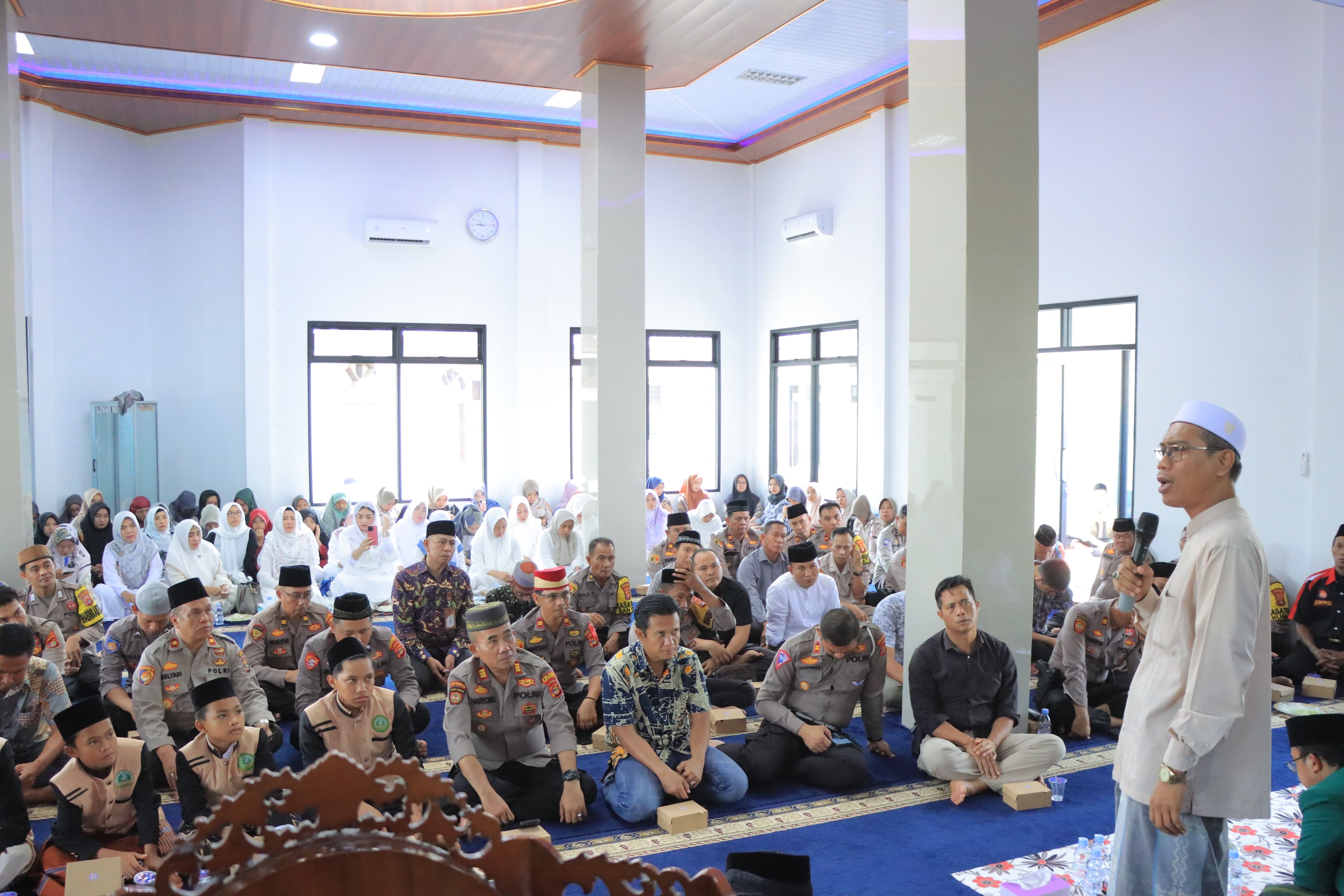 Wujudkan Pemilu Damai, Aman dan Kondusif, Polres Lampung Utara Gelar Sholawatan
