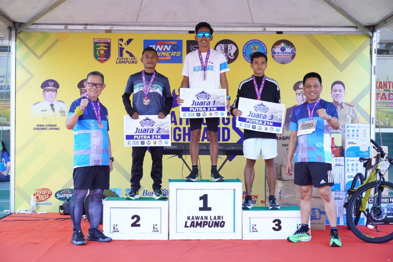 Sekdaprov Fahrizal Darminto Hadiri Lomba Larii 21 KM