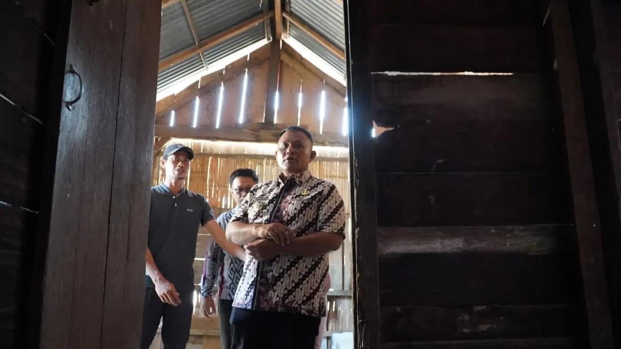 Bedah Rumah ”Spirit” Baru Bupati Lamsel