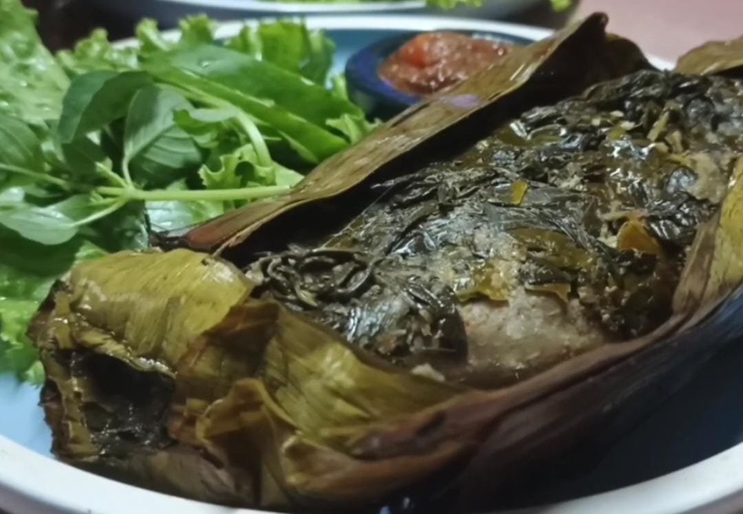Gardenia Resto TMII Kota Metro Kembali Rilis Menu Baru Bebek Asap Bulungan