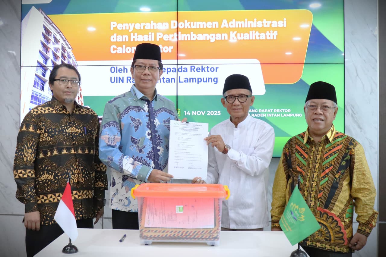 Ketua Senat Serahkan Dokumen Administrasi dan Hasil Pertimbangan Kualitatif Calon Rektor kepada Rektor UIN