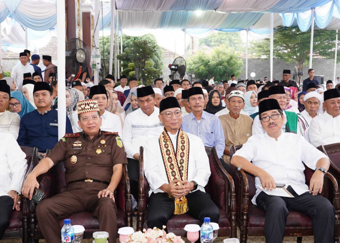 Safari Ramadan di Lampura, Gubernur Mirza Dorong Percepatan Pembangunan Infrastruktur