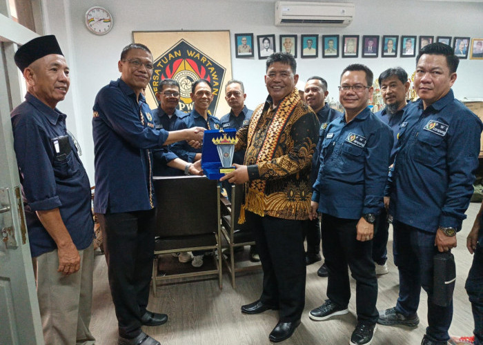 PWI Lampung Terbanyak Hadir di Pelantikan PWI Pusat