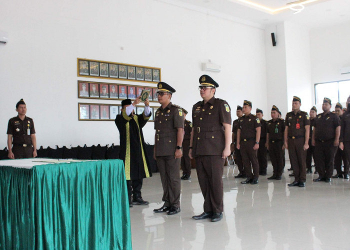 Perkuat Penegakan Hukum, Kejari Lampung Tengah Rotasi Dua Pejabat Pidsus