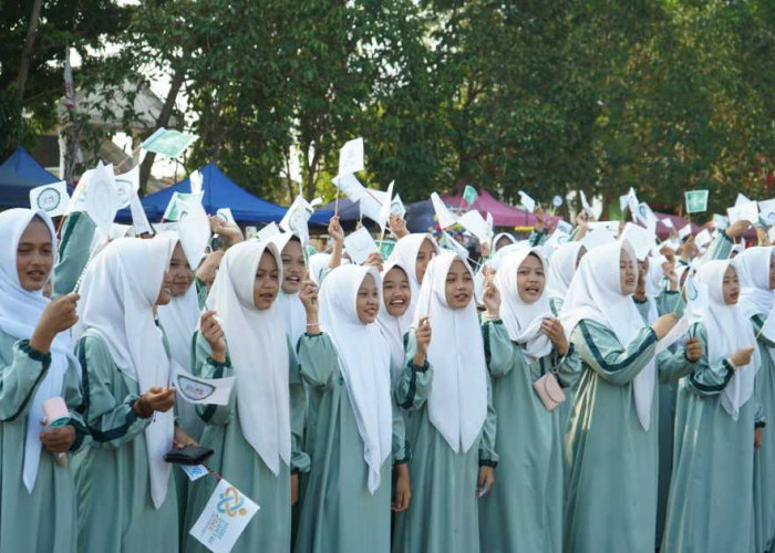 Wali Kota Metro: Santri Harus Kuasai IPTEK Menuju Indonesia Emas 2045