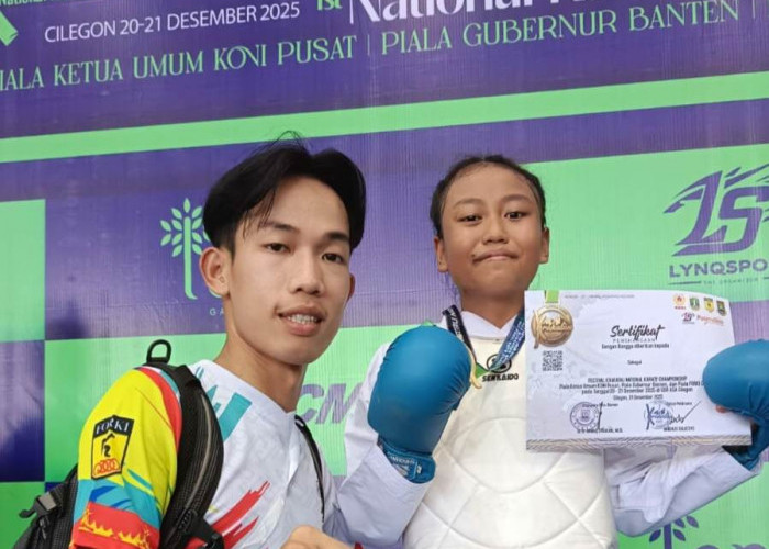 Aurelia Pelajae SMPN 22 Balam Raih Medali Emas di Ajang Krakatau National Karate Championship 2025