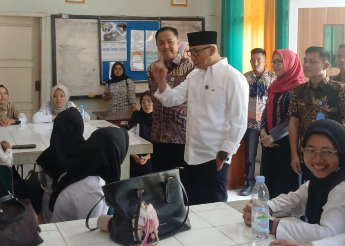 2.674 Guru SMA/SMK se Lampung Ikuti UKG tahun 2025