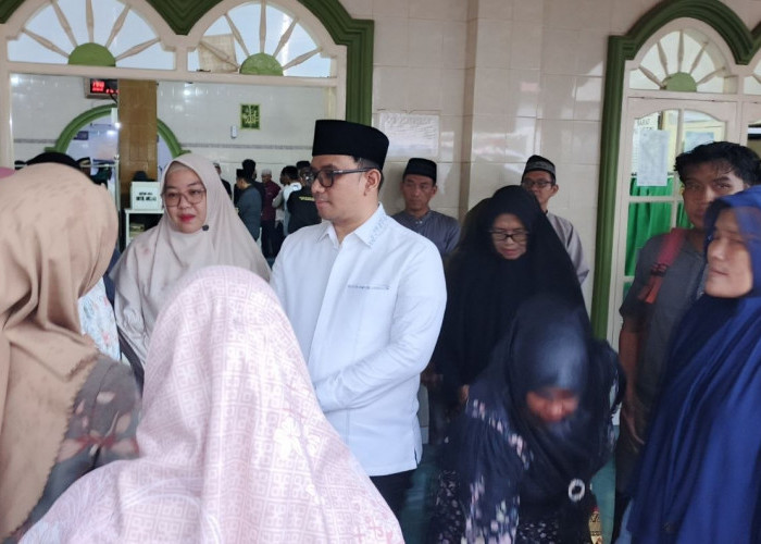 Surat Hadiah Baru Ditandatangani, Wakil Wali Kota dan Ratusan Warga Salatkan Jenazah Hafizah Al-Quran