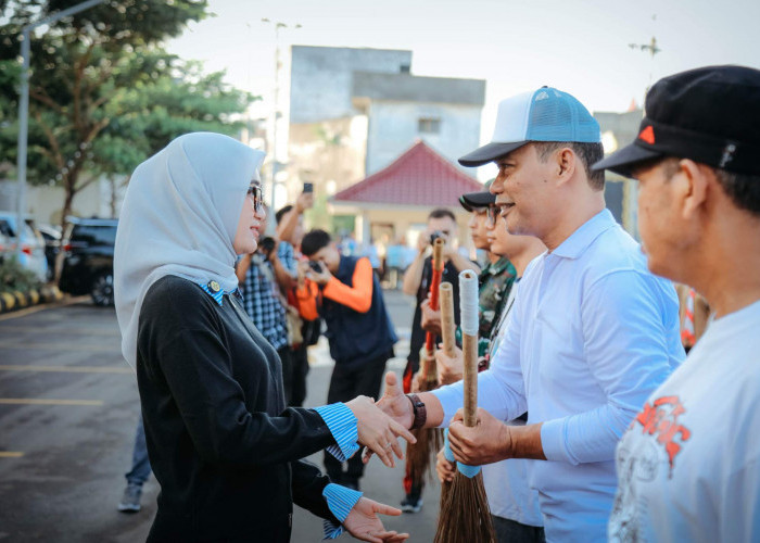 Peringati Hari Lingkungan Hidup, Wagub Jihan Pimpin Aksi Bersih Pasar dan Serukan Keadilan Iklim