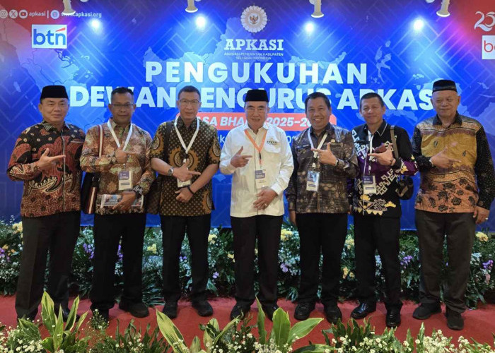 Mendagri Kukuhkan Pengurus APKASI 2025-2030, Bupati Tanggamus Moh.Saleh Asnawi Jabat Ketua Bidang Perdagangan 