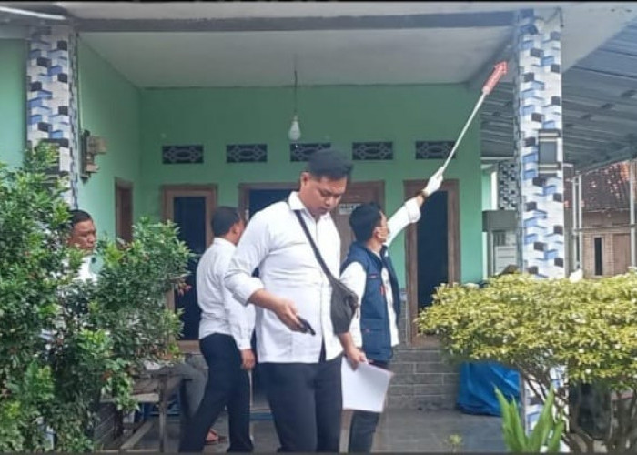 Polres Pesawaran Lakukan Olah TKP Dugaan Penganiayaan Wartawan Oleh Mantan Anggota DPRD Pesawaran