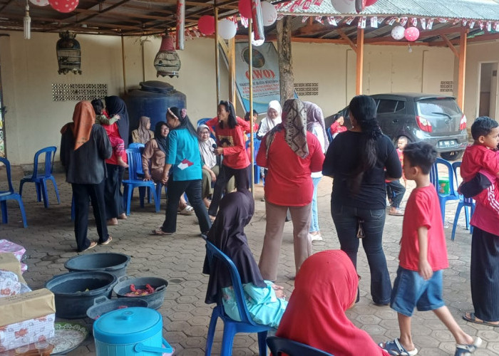 Meriahkan HUT Ke 81 RI, Ketua IWO Lamtim Azzohirri Gelar Perlombaan Untuk Anak-anak